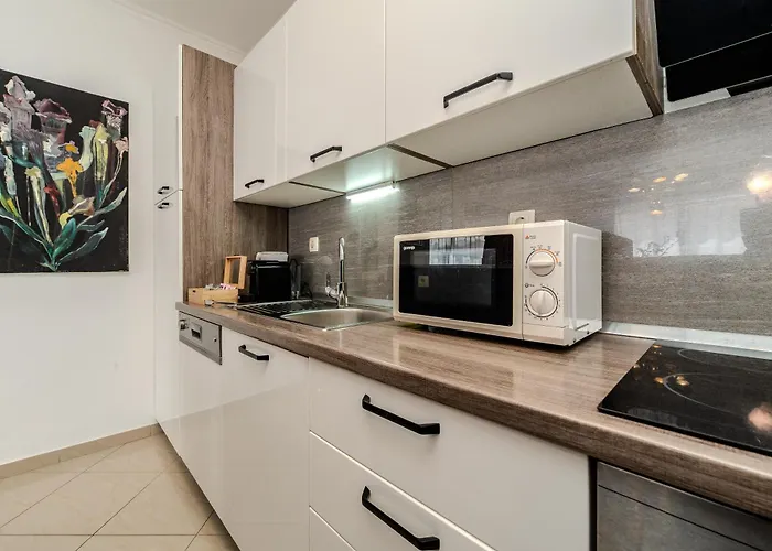 Apartament Mart *
